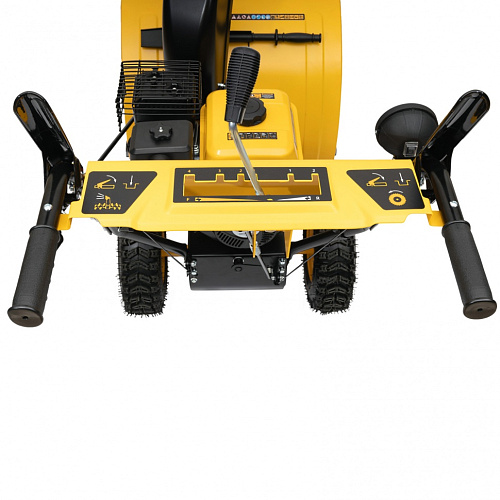 Бензиновая снегоуборочная машина SBM 610, 212 cc, ручной старт, фара Denzel Бензиновая снегоуборочная машина SBM 610, 212 cc, ручной старт, фара Denzel