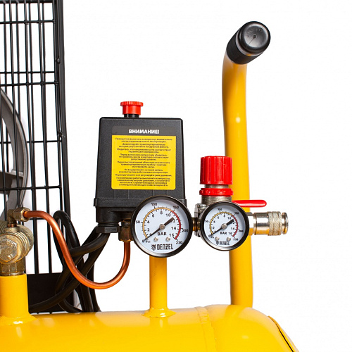 Компрессор воздушный BCI2300/100, ременный привод, 2.3 кВт, 100 литров, 400 л/мин Denzel Компрессор воздушный BCI2300/100, ременный привод, 2.3 кВт, 100 литров, 400 л/мин Denzel