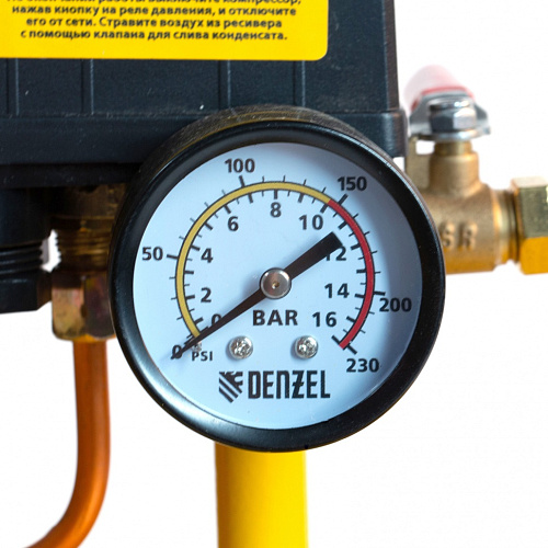 Компрессор воздушный, ременный привод BCI4000-T/200, 4.0 кВт, 200 литров, 690 л/мин Denzel Компрессор воздушный, ременный привод BCI4000-T/200, 4.0 кВт, 200 литров, 690 л/мин Denzel