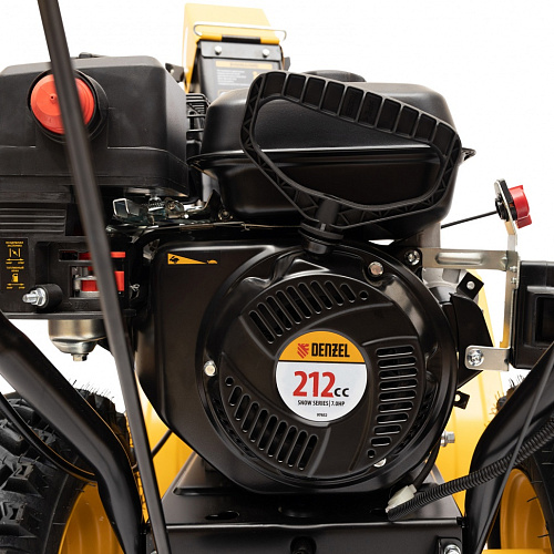 Бензиновая снегоуборочная машина SB 560 LP, 212 cc, электростартер, фара Denzel Бензиновая снегоуборочная машина SB 560 LP, 212 cc, электростартер, фара Denzel